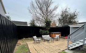 Historic Cottage 3 Mins To The French Qtr. Sleeps 12